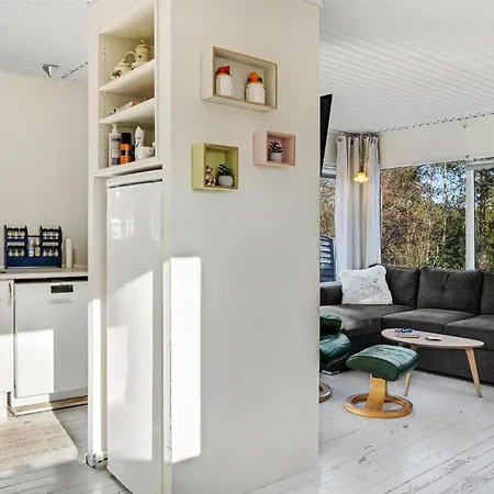 Gorgeous In Vaeggerlose With Kitchen Bøtø By
